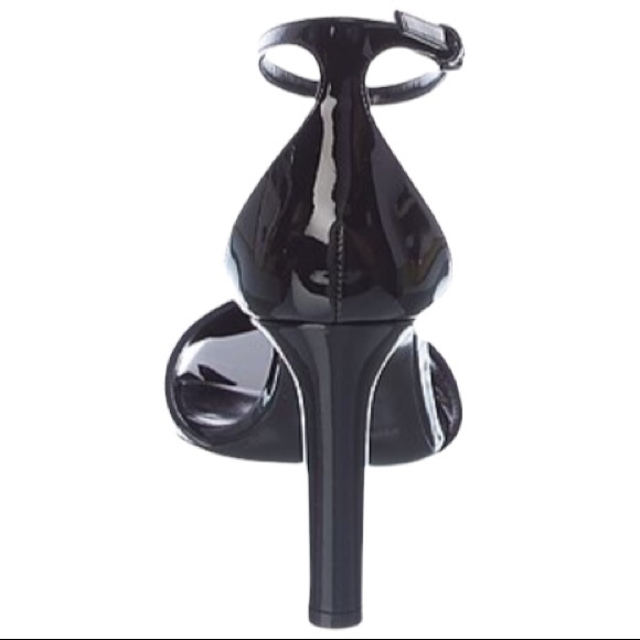 Saint Laurent Black Bea 90 Patent Leather Sandal with Double Knot Detail - Picture 2 of 7